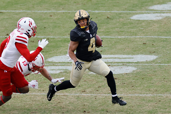 Purdue wide receiver Rondale Moore is one of the more explosive players in college football. However, he comes with several red flags. @alexxbarbour breaks it all down in his scouting report. #NFL #NFLTwitter #NFLDraft 