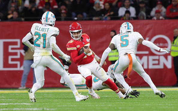 NFL playoffs - Chiefs vs. Dolphins